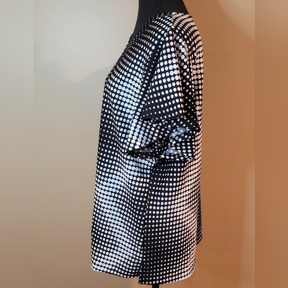 FORGET ME NOT Geometric Polka Dot V Neck Top, Size XL - Picture 3 of 11